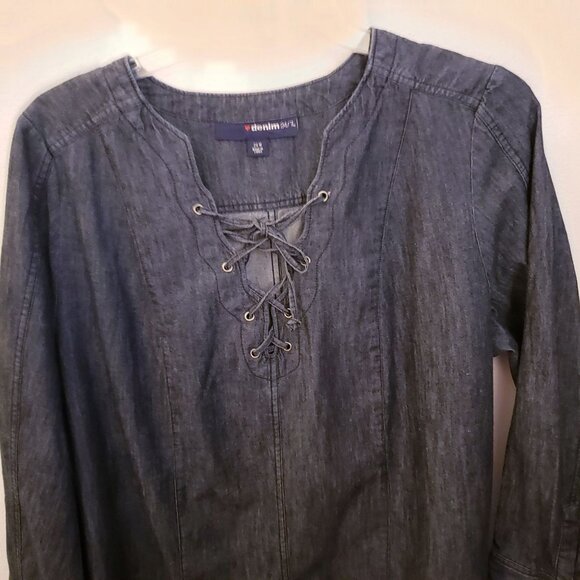 Denim247 Dark Wash Denim Lace Up Neckline Long Sleeve Tunic Size 24W EUC - Picture 2 of 8